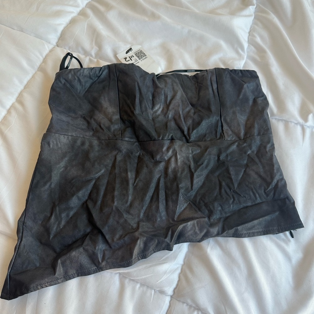 WITH TAG Cute asymmetrical top faux leather